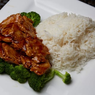 Lunch Veggie Chicken with Broccoli